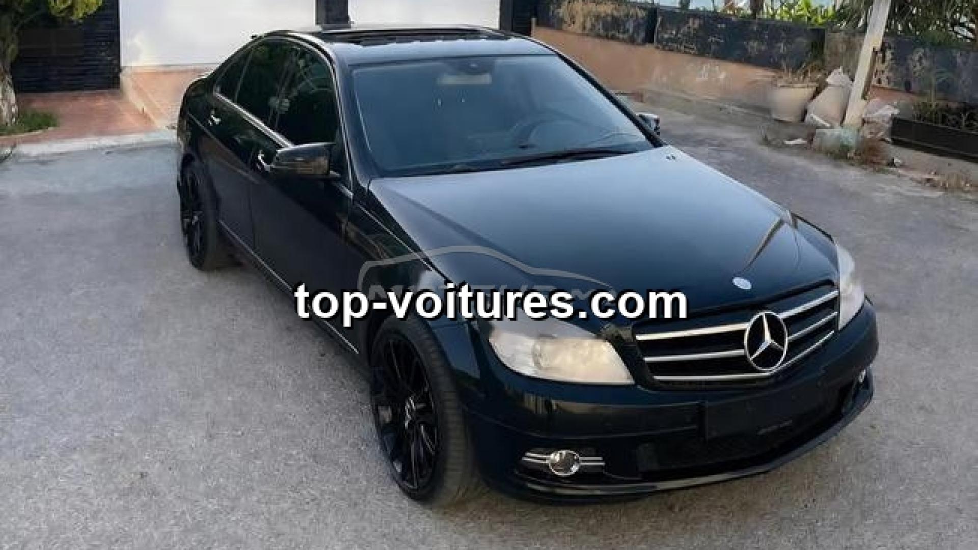 Mercedes-Benz 220