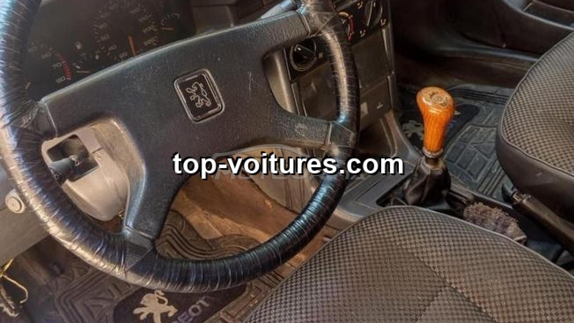 Peugeot 405