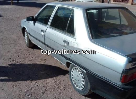 Renault R9