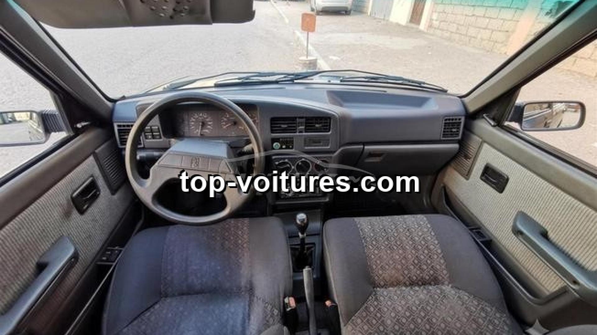 Peugeot 309